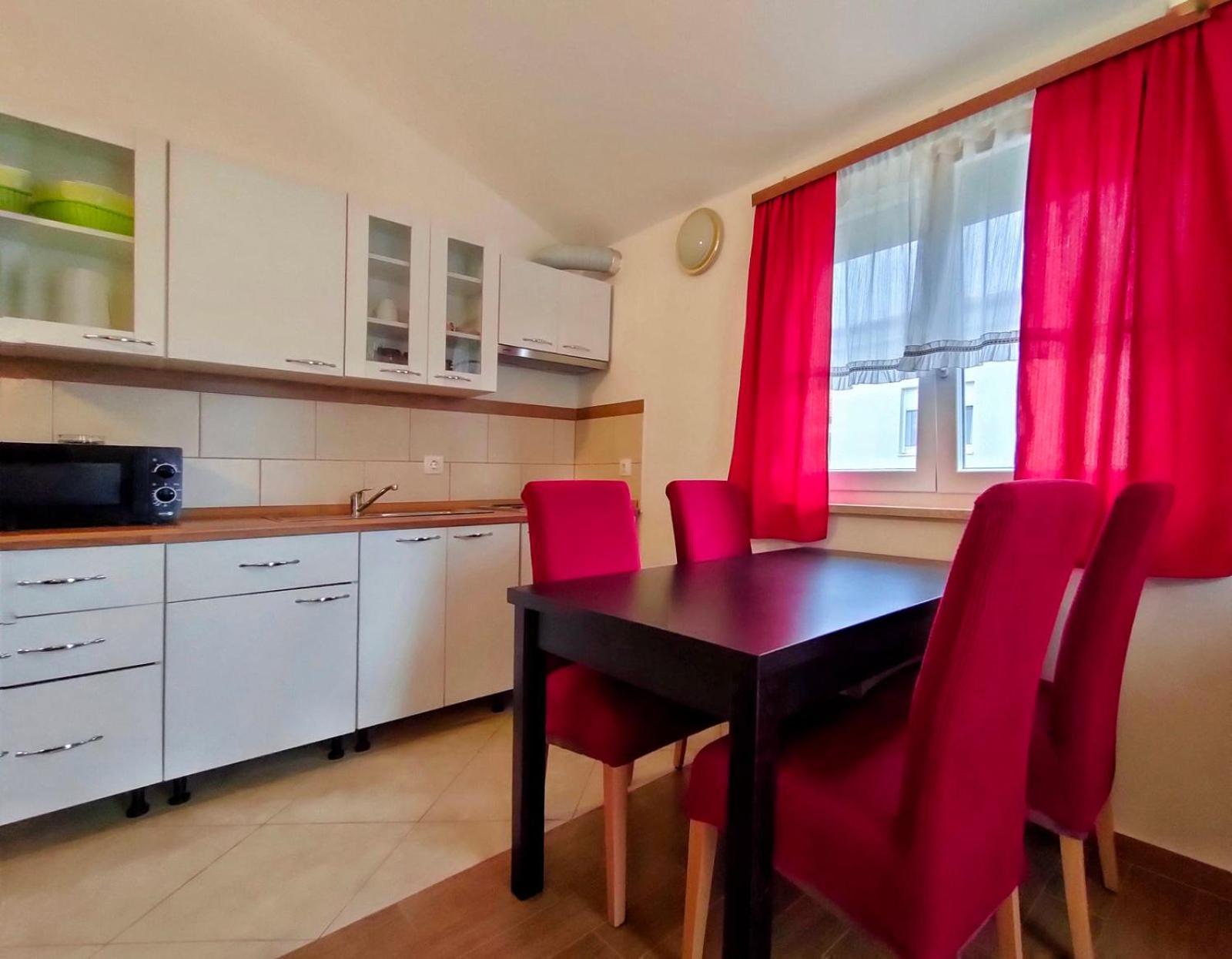 Apartments Zova 梅杜林 外观 照片