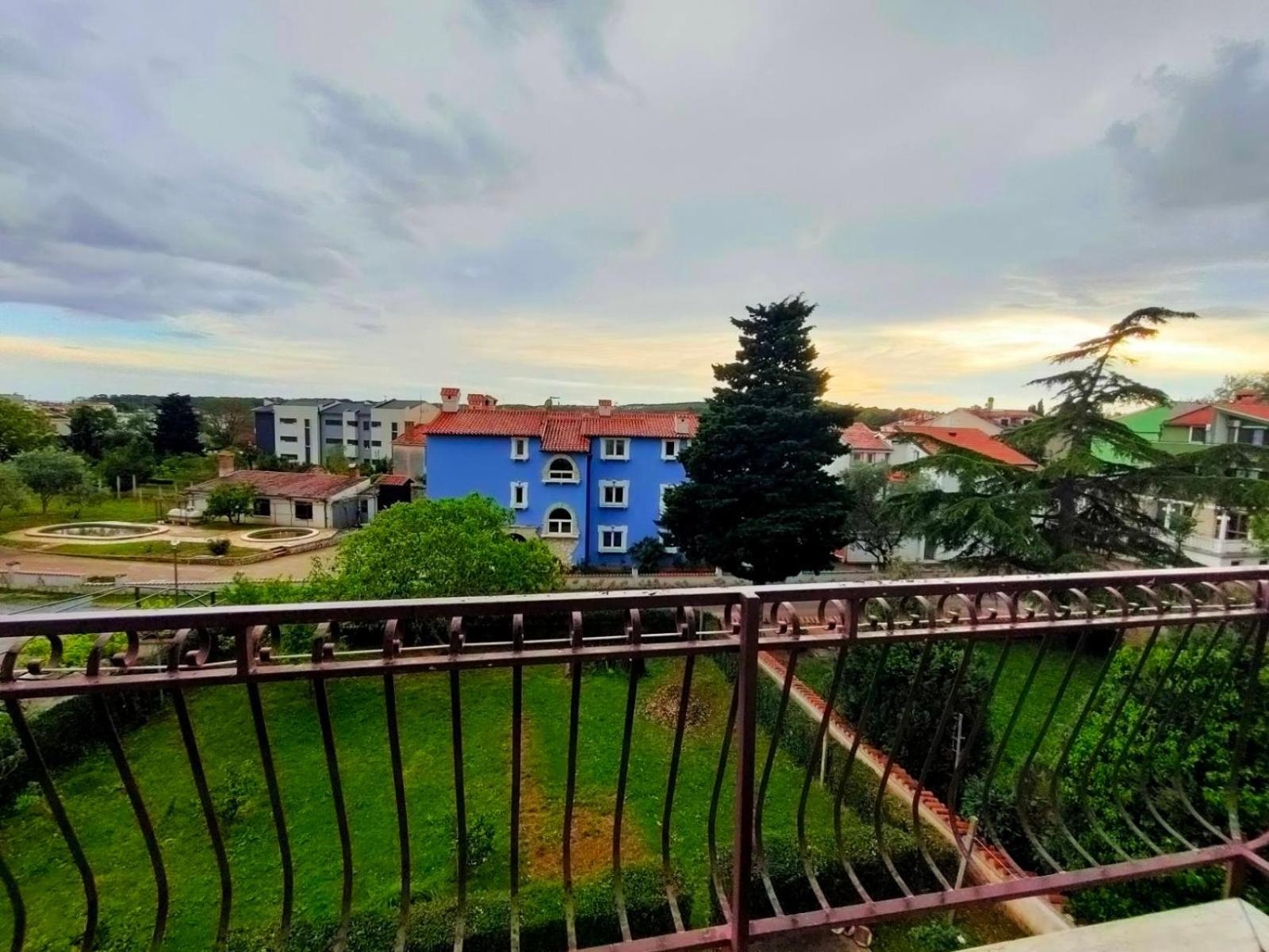 Apartments Zova 梅杜林 外观 照片