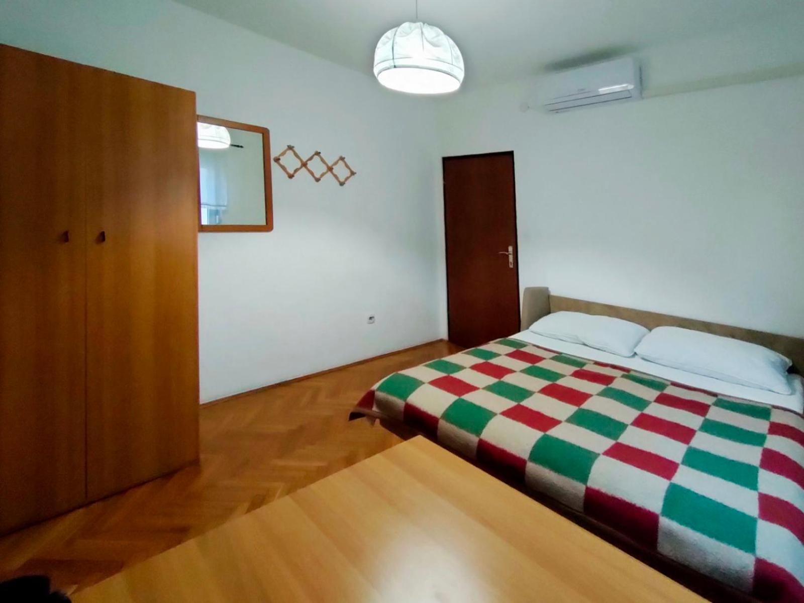 Apartments Zova 梅杜林 外观 照片