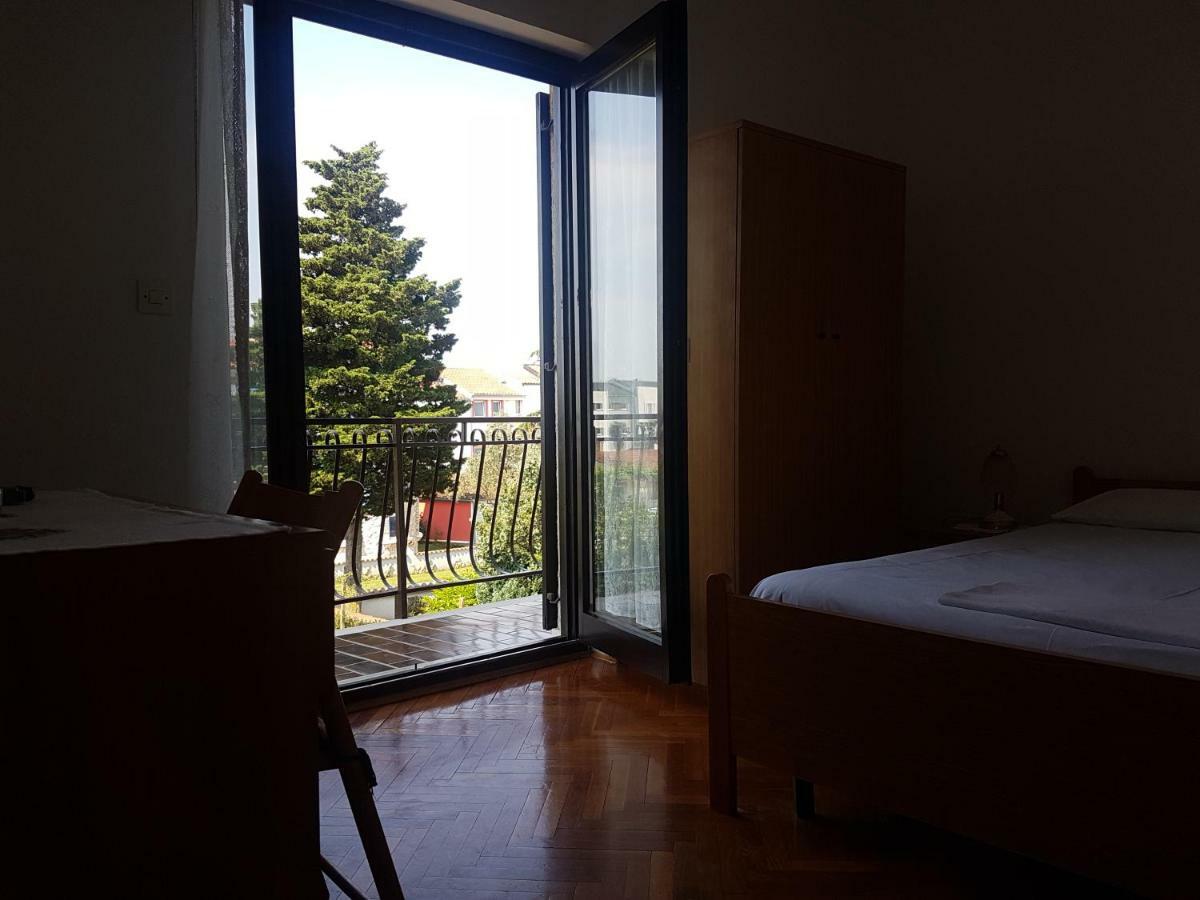 Apartments Zova 梅杜林 外观 照片