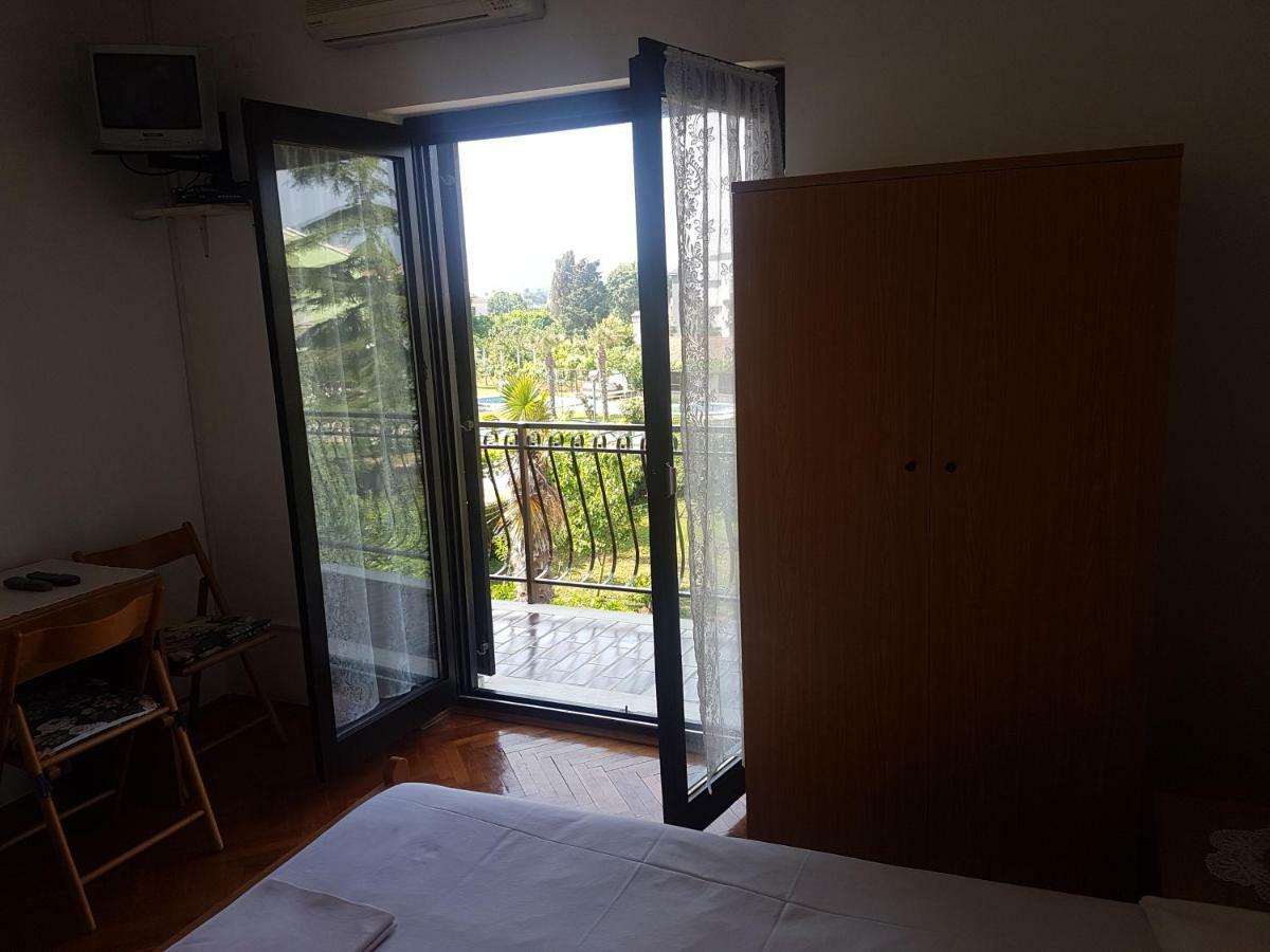 Apartments Zova 梅杜林 外观 照片