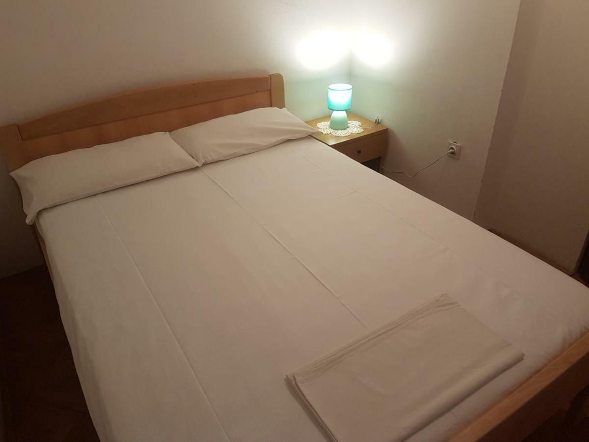 Apartments Zova 梅杜林 外观 照片