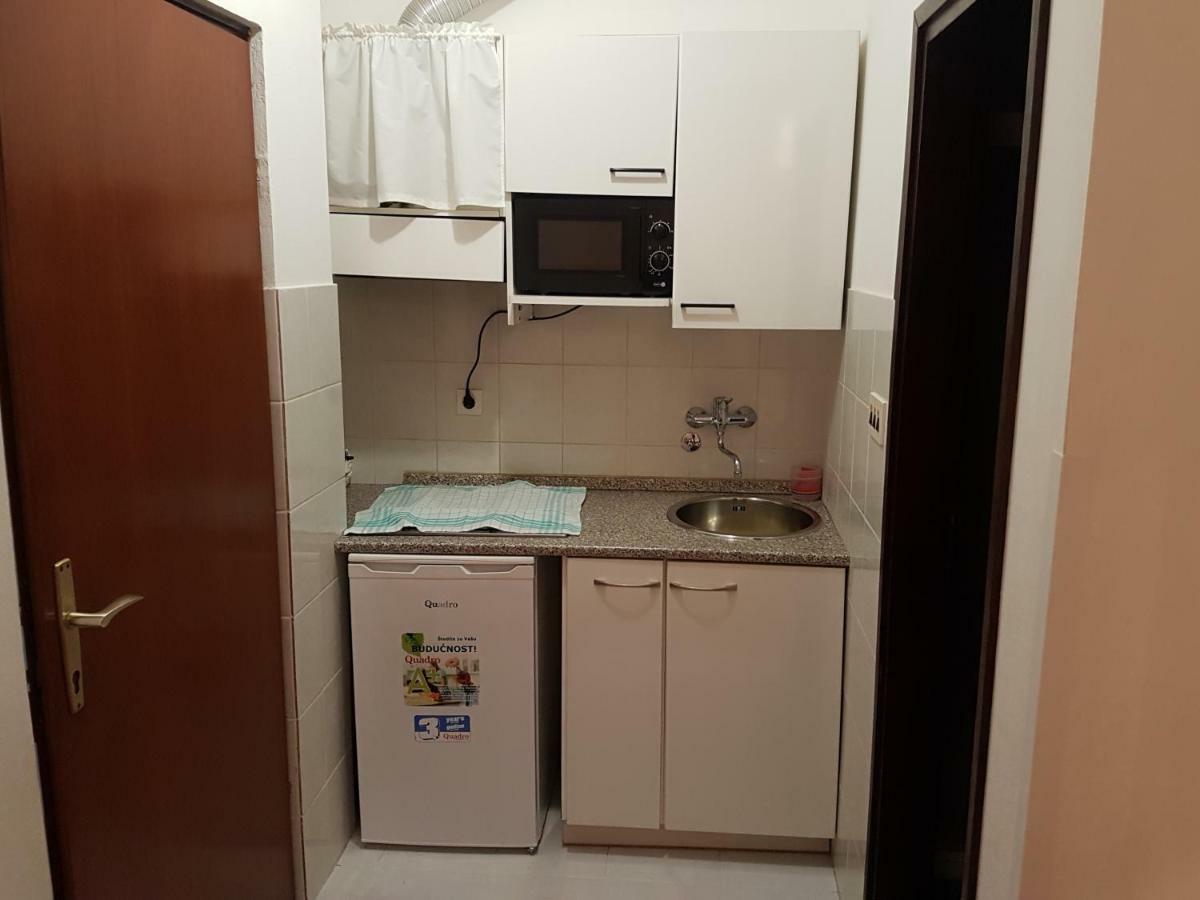 Apartments Zova 梅杜林 外观 照片