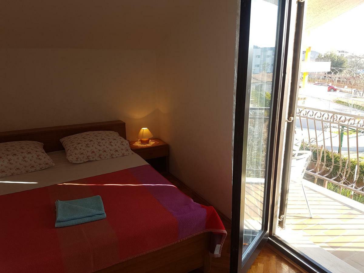 Apartments Zova 梅杜林 外观 照片